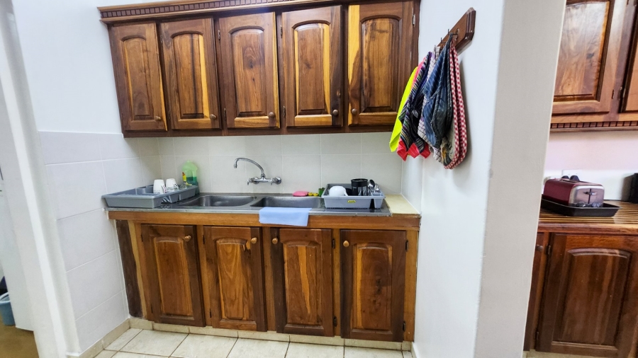 4 Bedroom Property for Sale in Wilkoppies North West
